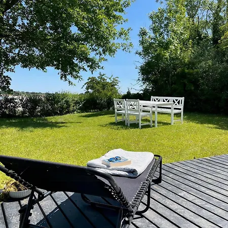 With View Of Dalby Bay * Mesinge
