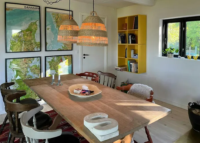 With View Of Dalby Bay Mesinge