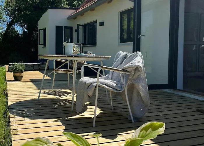 With View Of Dalby Bay بيت للعطل Mesinge